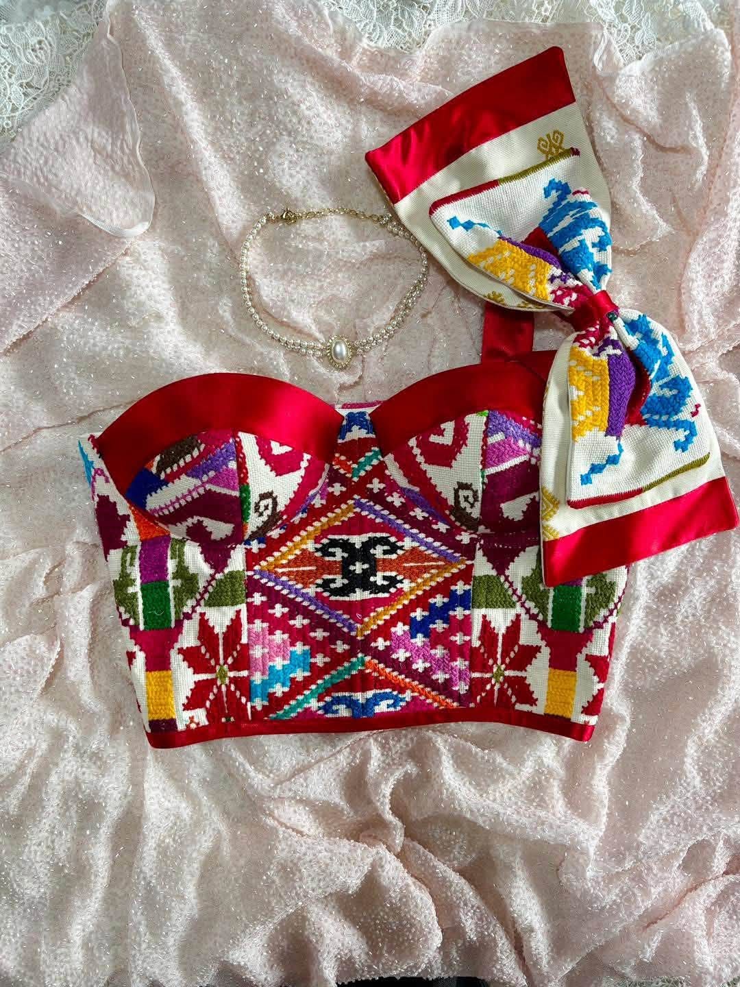Bustier usila