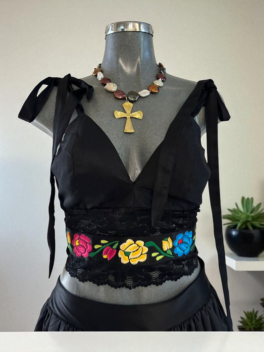 Conjunto Negra Flor
