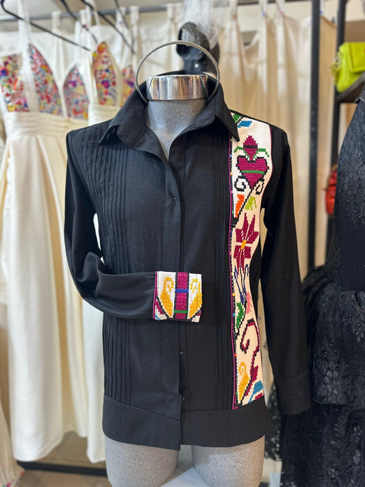 Guayabera negra Usila