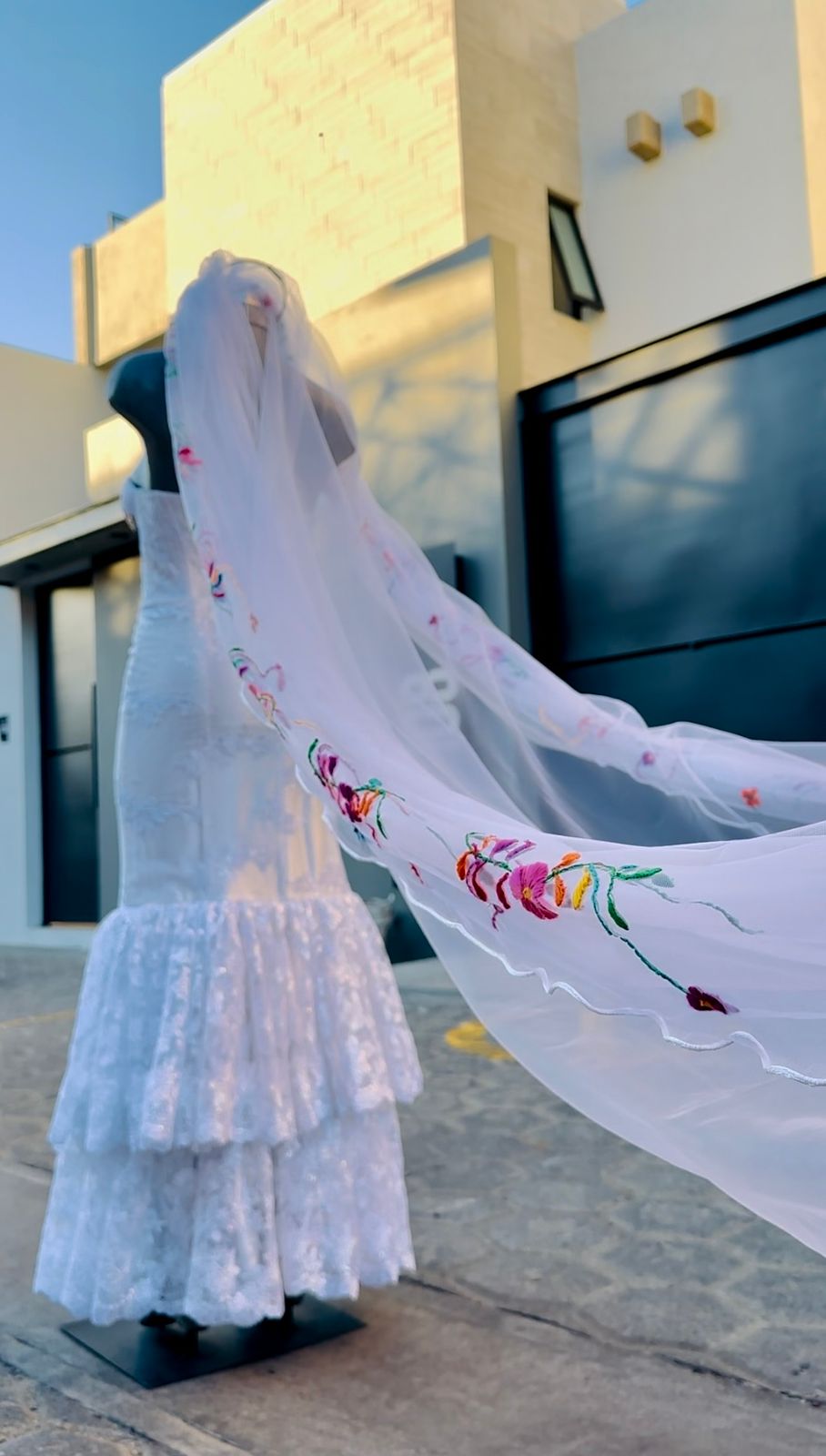 Velo bordado para novia